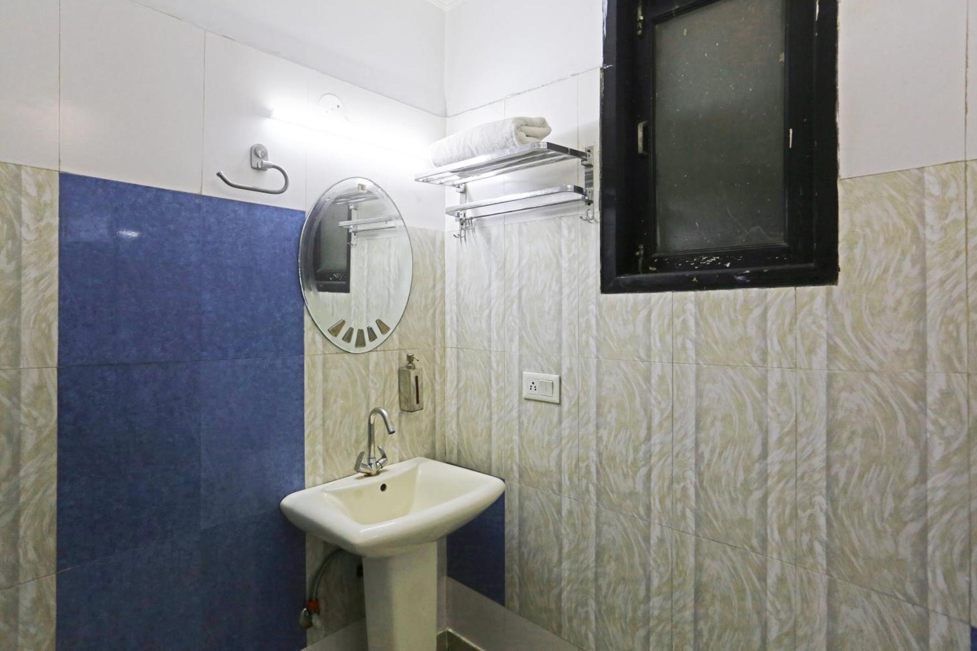 Hotel Delhi Aerocity Inn New Delhi Exterior photo