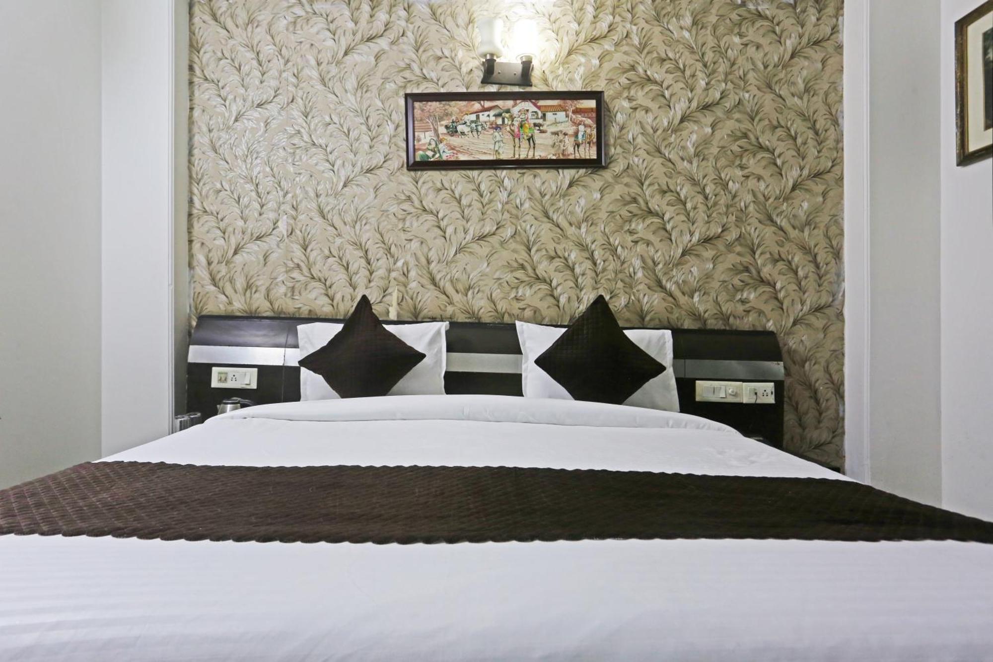 Hotel Delhi Aerocity Inn New Delhi Exterior photo